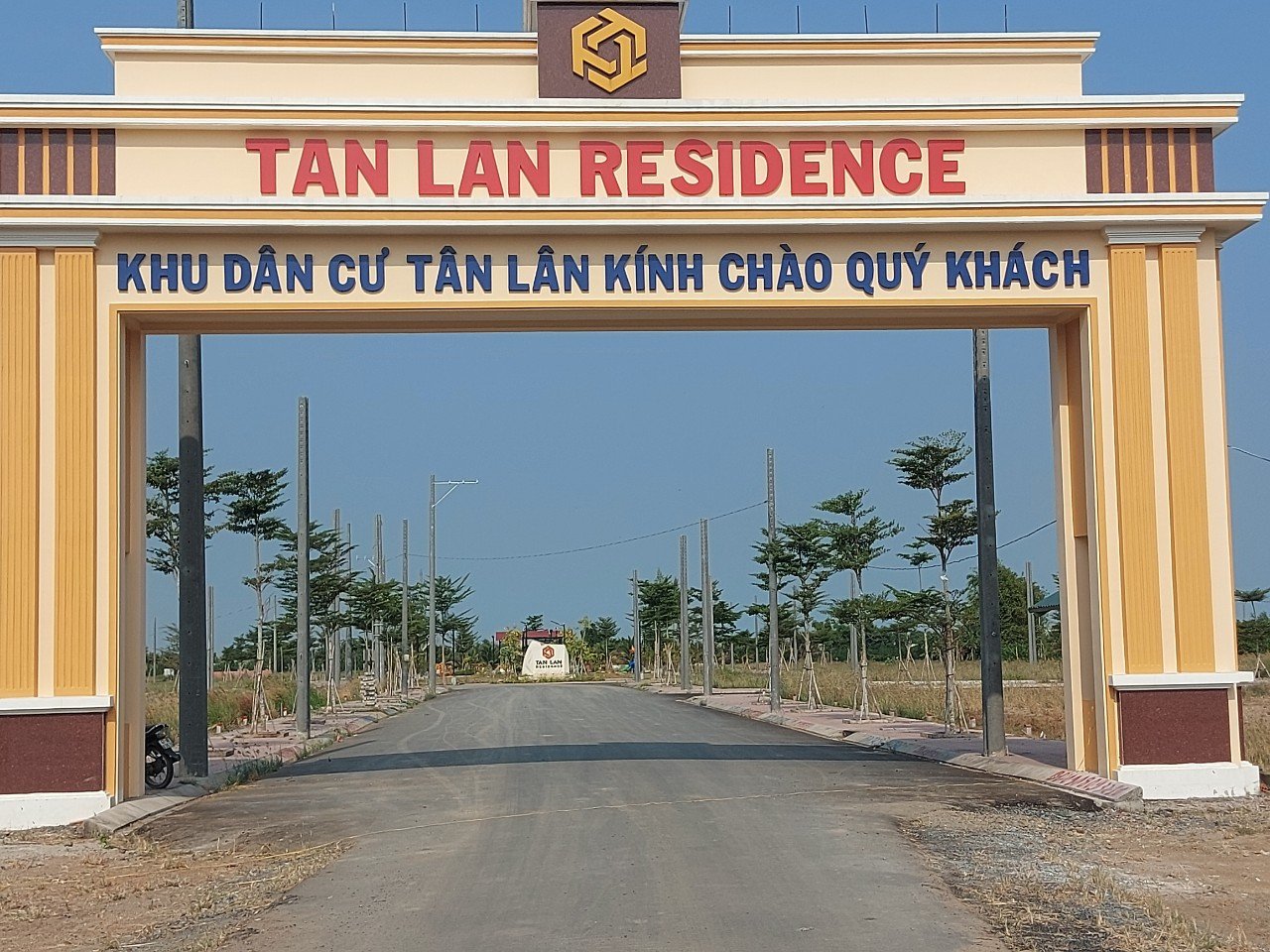 Đất nền view công viên 64m2 kdc Tân Lân Residence giá rẻ 780tr bán gấp