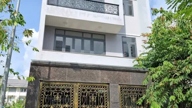 Bán nhà mặt tiền đường 68 Cát Lái Quận 2 giá 14 tỷ