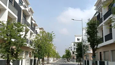 Nhà phố 6x20 ngay cạnh hồ bơi, thoáng đẹp, trung tâm thương mại, giá chỉ 5,7 tỷ