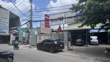 Bán nhà mặt tiền đường 42 Lê Văn Thịnh, ngang 9m, có hầm, thang máy, nhà mới đẹp, 6 tầng