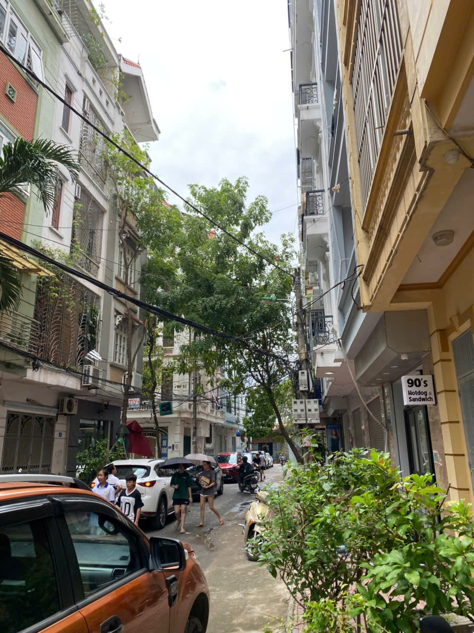 Bán nhà phân lô phố Hạ Yên Quyết,Cầu Giấy 67 m2 x 5 t mt 7 m ô tô chánh nhau giá 23 tỷ