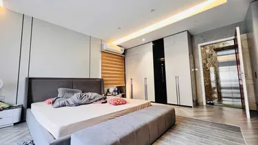 Bán nhà Mp Nguyễn Văn Linh, Kd, ở ngay Sài Đồng, vỉa hè, PL, ô tô dt 51m x 5t Mt 5m giá 17.9 tỷ