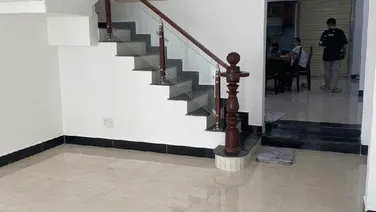 Nhà mặt tiền đường 14 m, khu dân trí đẳng cấp, sát Q7. 4,5*18 nhỉnh 8 tỷ.