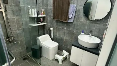 Nhà 3 tầng mặt tiền hẻm 30 Lâm Văn bền Q 7. Hẻm thông 6 m, KDBB tốt. 5*21 hơn 13 tỷ.