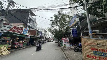 Nhà MT Lê Thị Chợ Q7, được hầm và cao tầng. 160 m2 giảm mạnh 15 tỷ . QUÁ RẺ!