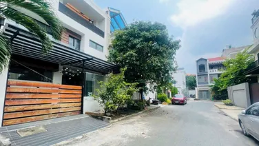 Biệt thự mới đẹp gần Nam long TTC quận 7, 9*18, 5 tầng , chỉ 17,9 tỷ.