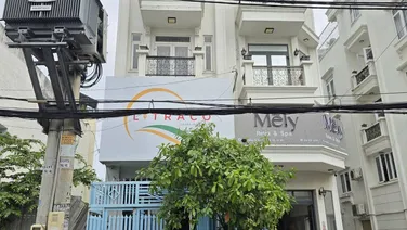 Bán nhà 64 Đường số 18 Phường 8, DT 4,2x15m, 1 trệt 3 lầu. Giá 10.3 tỷ