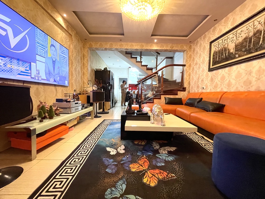 SIÊU PHẨM NHÀ ĐẸP GIÁ ĐẦU TƯ - NGÕ NÔNG - MẶT TIỀN HOA HẬU TẠI ĐỐNG ĐA 60M2 – 8.9 TỶ
