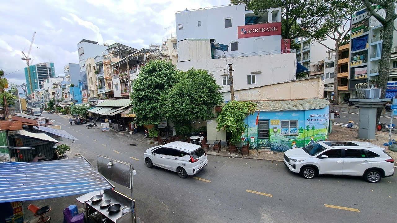 ⛺️⛺️ Bán Lô Góc 2 Mặt Tiền 3/2-Phan Xích Long Phố Ẩm Thực  Q11-ÔTÔ Vào Nhà  4X21-Sổ Nở Hậu 🌹🌹