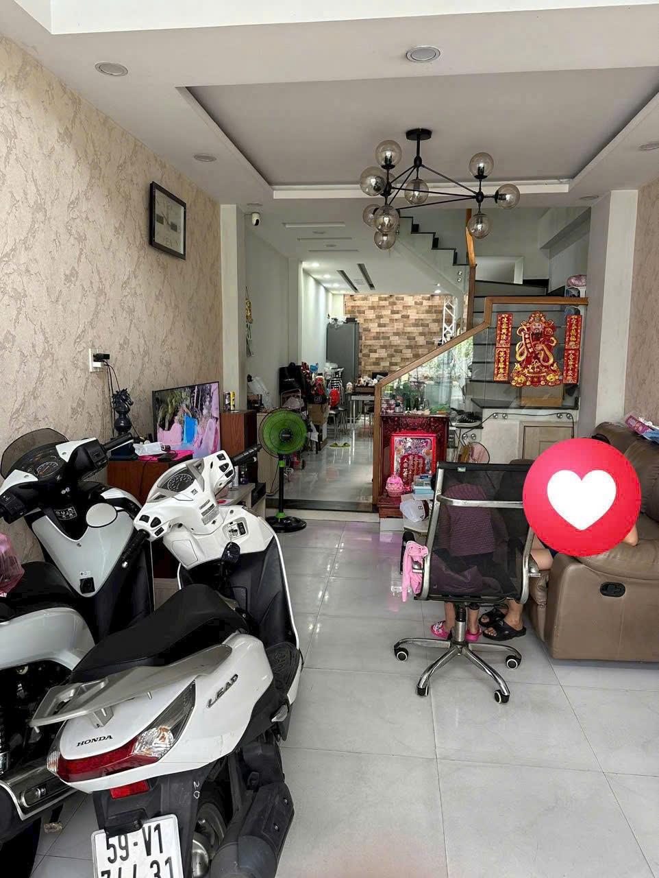 ☘️☘️Bán Nhà Mới Ở Liền_Sau Lưng Mặt Tiền Trung Tâm Quận 5_4 Tầng-4PN 3.6x16 Hơn 10 Tỷ