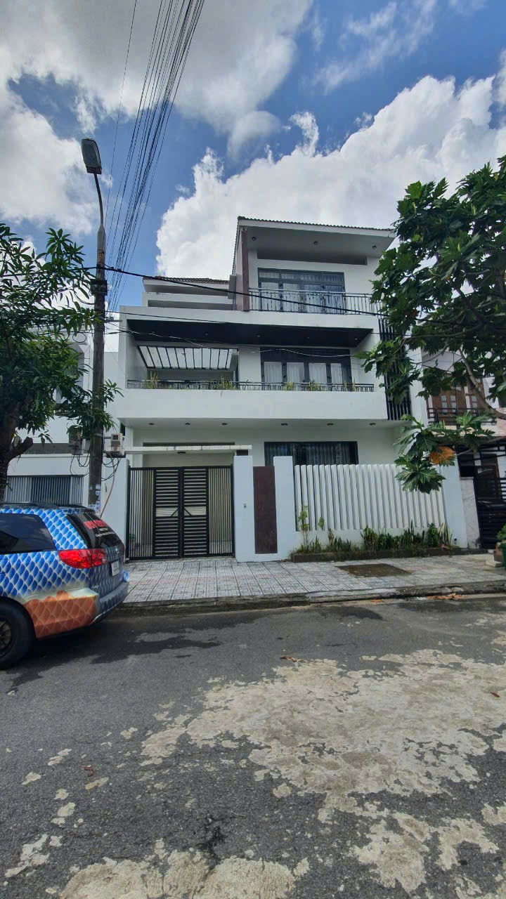 Sỡ hữu ngay căn biệt thự đẹp gần đường Lê Đại Hành, Q.Cẩm Lệ, TP. Đà Nẵng 