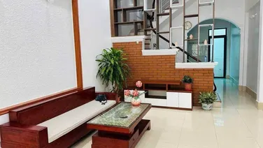Bán cắt lỗ nhà 3 tầng mặt phố Tống Duy Tân Hải Dương.