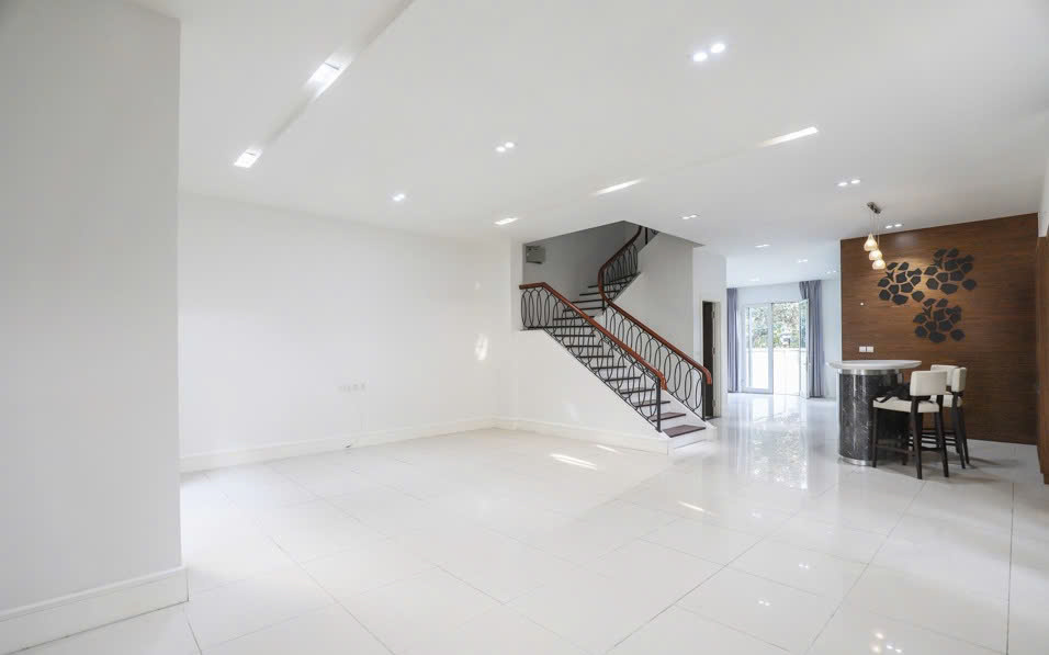 Binhbds cho thuê biệt thự Vinhomes Riverside 250m2 30 triệu / tháng – không đăng tin ảo