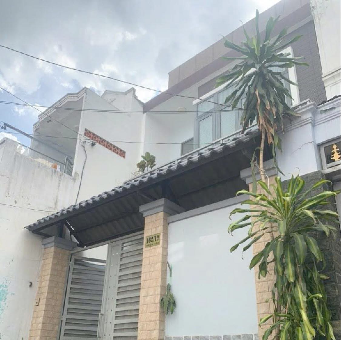 NGUYỄN THÁI SƠN P4 GV -70M2, 4TẦNG NHÀ ĐẸP 20m RA MẶT TIỀN 7ty