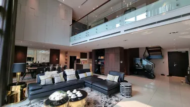 Siêu phẩm 265m2 duplex Vinhomes Metropolis, nội thất sang trọng bậc nhất 4p ngủ, view trọn Hồ Tây