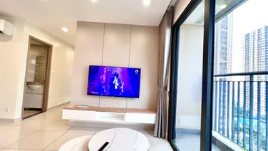 Bán gấp căn 2PN Vinhomes Metropolis, tầng trung ban công ĐN, view thành phố, có slot oto