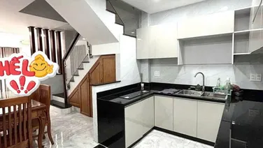 Bán nhà 2 MT, 3 căn nhà ra hoàng trọng mậu, P.tân hưng, Q.7