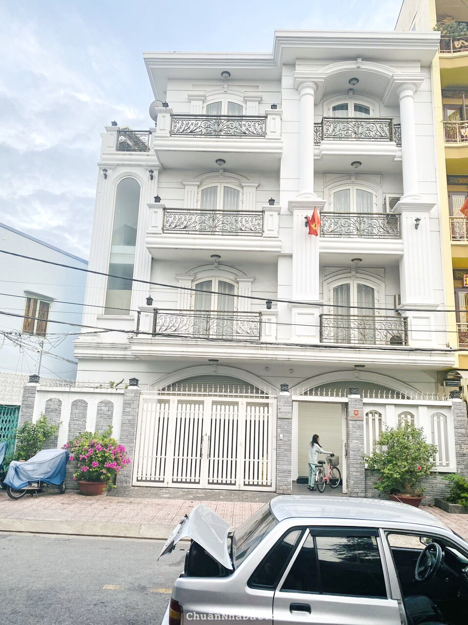 Bán nhà đẹp 3 lầu 12x18m mặt tiền đường NB Bùi Minh Trực P.6 Quận 8