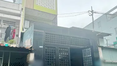 Bán nhà mặt tiền gần chợ Sáng Bùi Minh Trực Phường 5 Quận 8