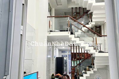 Bán nhà đẹp 3 lầu hẻm 4m gần MT đường Hưng Phú Phường 9 Quận 8