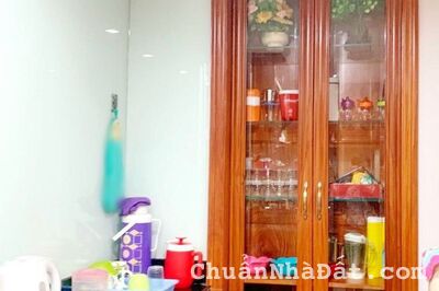 Cho thuê nhà đẹp 3 lầu mặt tiền đường NB Tạ Quang Bửu P.5 Quận 8