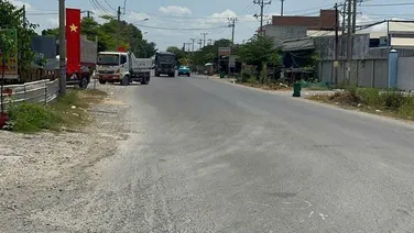 706m2 đất thổ + trồng cây lâu năm ấp 2 xã Tân Bửu,Bến Lức,Long An giá 5,868 tỷ