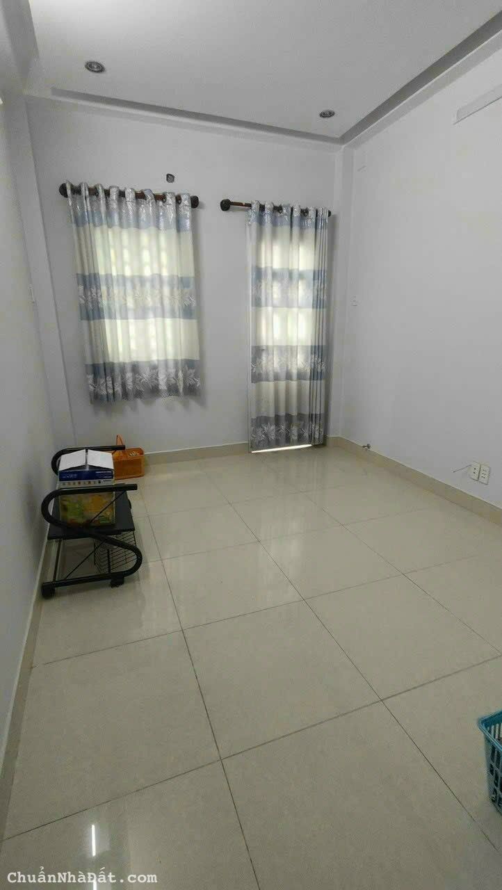 Nhà hẻm 82 Võ Văn Kiệt p11 q5 dt 24m2 3 lầu 2pn 3wc giá 4ty580