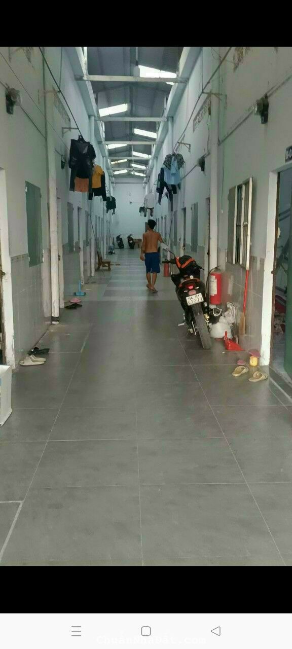 bán kho 800m2 ở Đức Hòa , Long An giá 16 tỷ