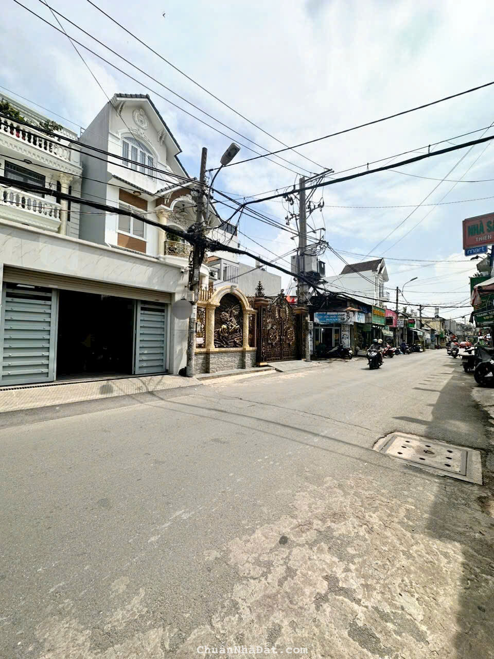 Nhà mặt tiền đường số 1, p16 dt 104m2 3 lầu 4pn 4wc giá 11,9 tỷ