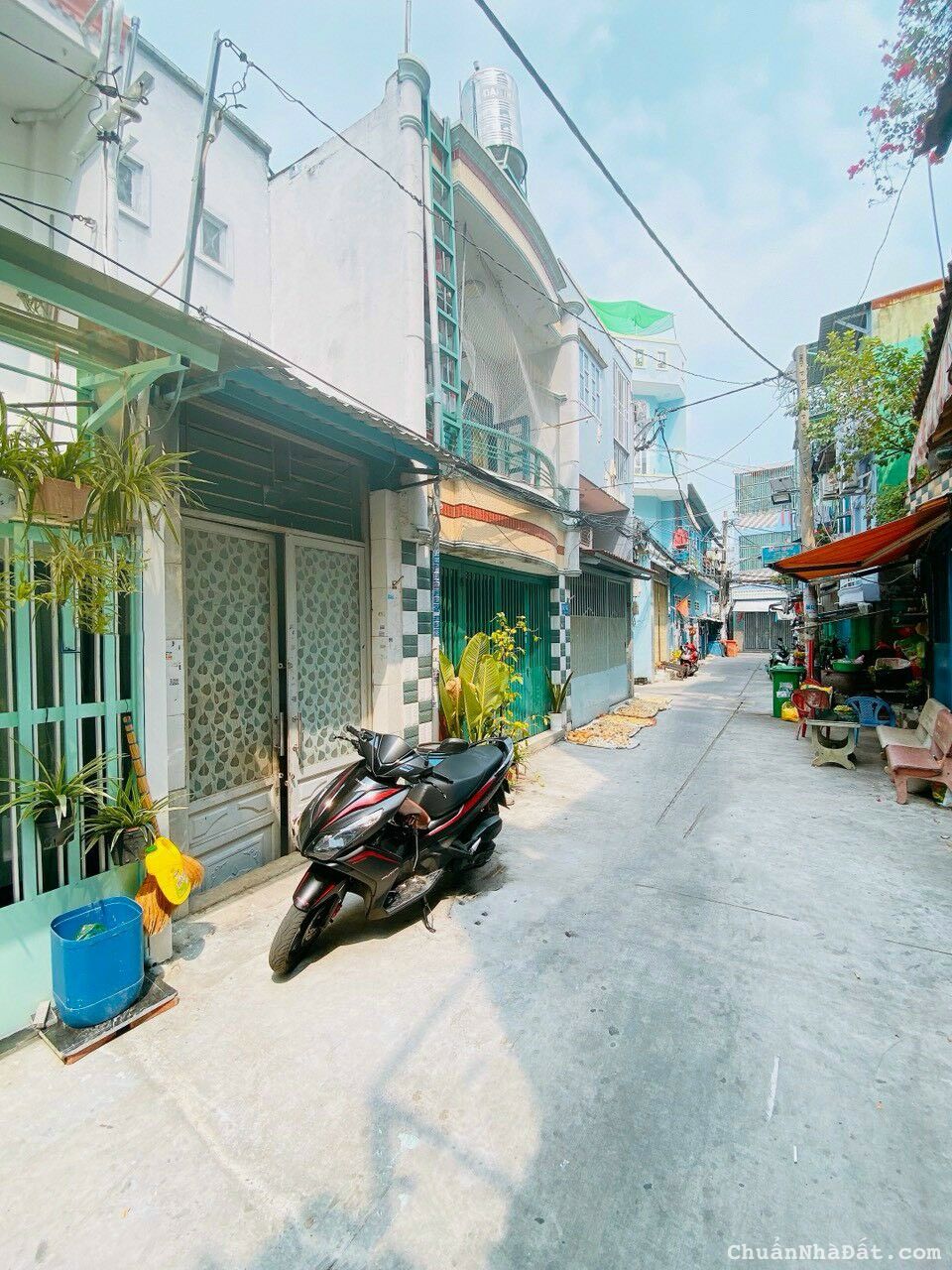 Nhà hẻm đường Chiến Lược, Bình Trị Đông A dt 20m2 1 lửng 2pn 1wc giá 1ty650