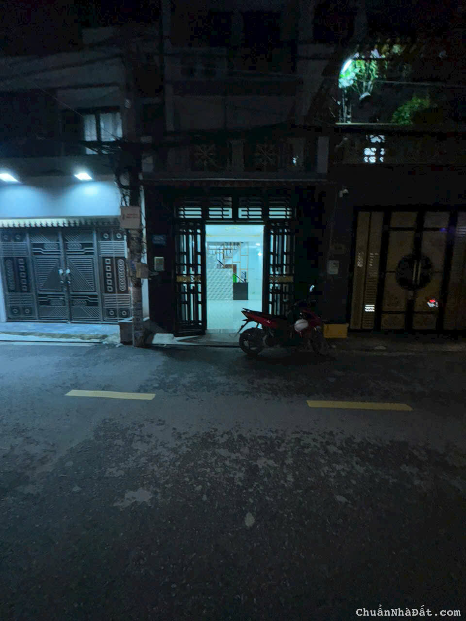 Nhà mặt tiền đường số 8, Bình Hưng Hòa, Bình Tân dt 60m2 2 lầu 3pn 3wc giá 4.9 tỷ