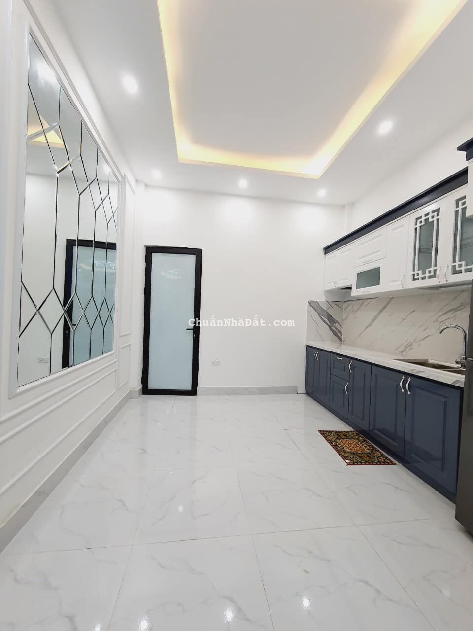 Bán nhà Đình Thôn 3.6 tỷ, 34m2, MT 4.3m, Lô góc, gần ô tô