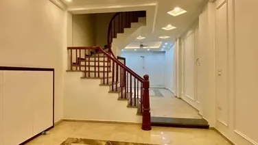 Bán nhà Lạc Long Quân - 45m2 - 10m ra ô tô tránh - ngõ thông - phân lô cán bộ