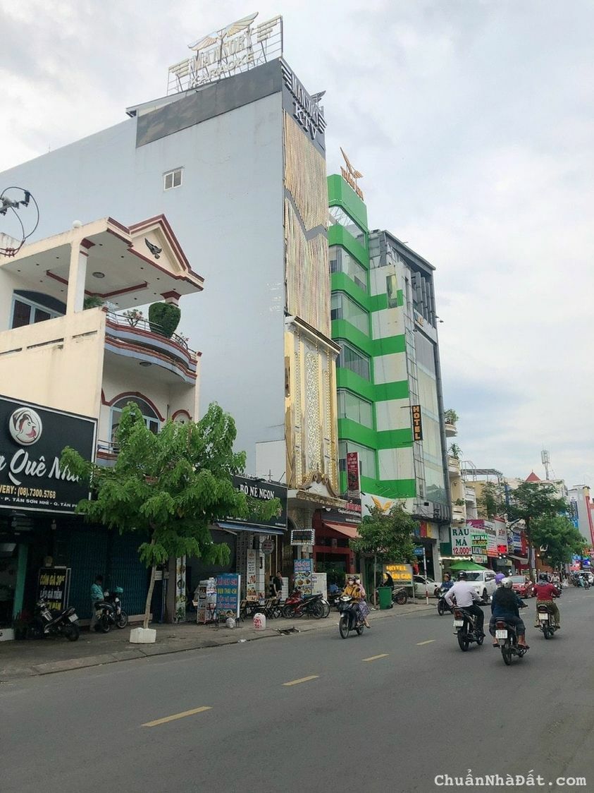 Khách sạn Góc 2 mặt tiền Tân Sơn Nhì, P.Tân Sơn Nhì, Q.Tân Phú: - Diện tích: 6m x 24m, 41 tỷ