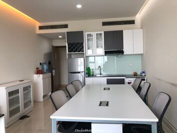 Cho thuê văn phòng có nội thất, giá rẻ tại chung cư Golden King-Phú Mỹ Hưng- quận 7. LH: 0965.439.2