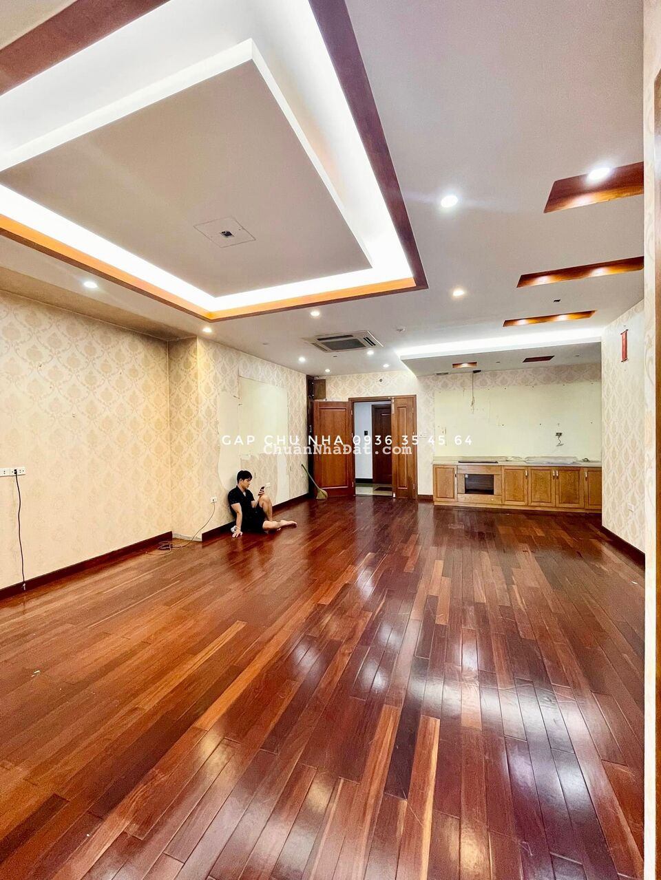 (ẢNH THẬT) Bán căn hộ 2 ngủ tòa EUROWINDOW 27 Trần Duy Hưng chính chủ ban công Đông Nam 0936354564