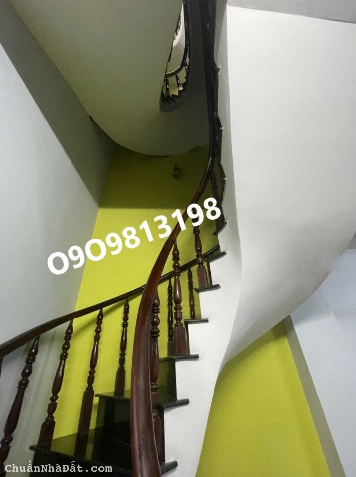 ♥️♥️♥️Bán Nhà Quận 1 vị trí thuận tiện đi lại SHR 4 Tầng sang tên ở ngay.♥️♥️♥️ 