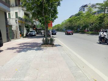 ĐỘC HIẾM Mặt phố Kim Mã 80m2, vỉa hè rộng, KD đẳng cấp, phố rất ít nhà bán.