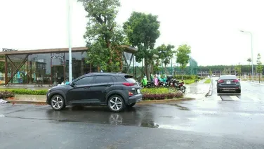 Bán lỗ lô Century City đường lớn, vị trí ngay công viên, SHR 0936039981