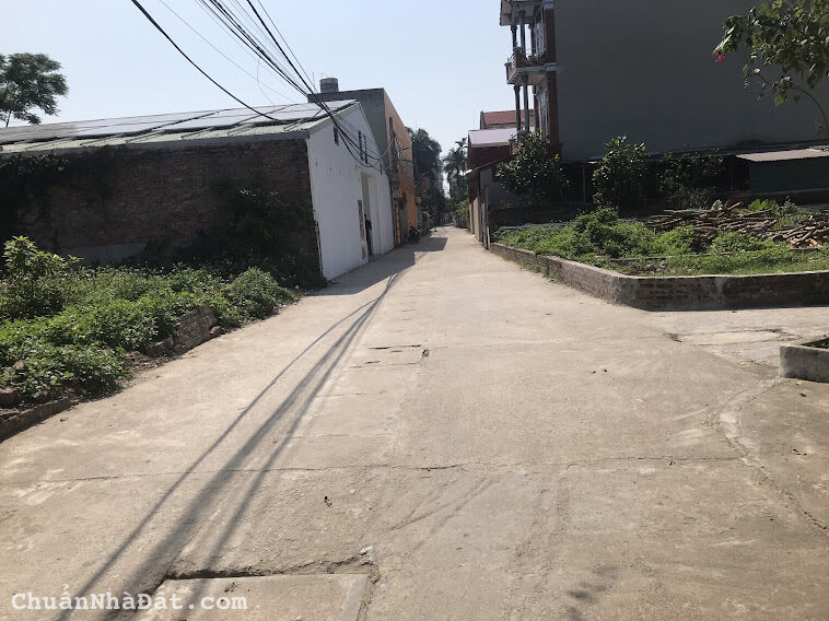 Hot... Chưa đến 2tỷ sở hữu lô đất đối diện dự án Ga Bắc Hồng.