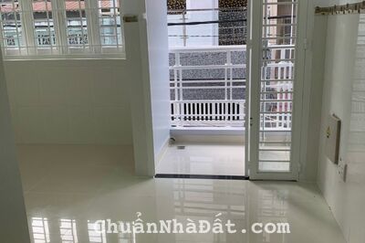 Nhà, hẻm 4m  Cẩm Bá Thước, 4.2 x 11m, 3 lầu, 7.4 Tỷ, Phú Nhuận