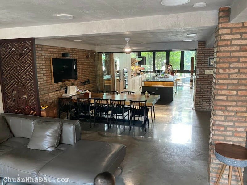 Biệt thự Thủ Đức, 7 tầng Thang máy, ngang 7m, khu Thảo Điền, hơn 40 tỷ