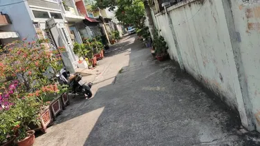 Tân Bình-MT 4.2m-100m2-5PN-xe hơi vào nhà-gần chợ+cv chỉ 8tỷ hơn