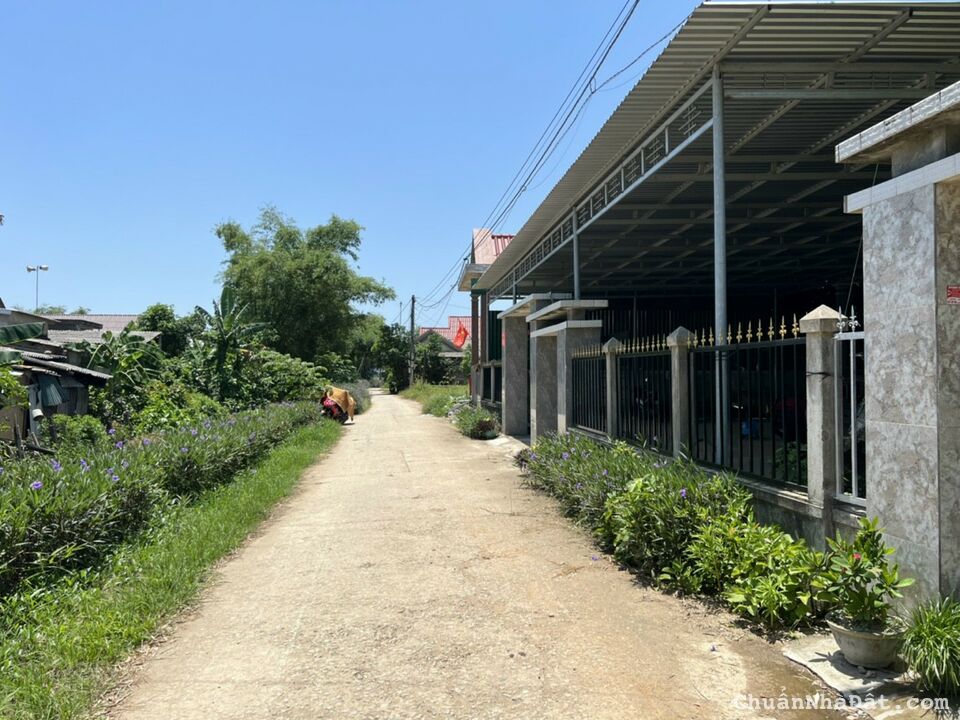 Thôn 8B - Xã Thuỷ Phù - TX Hương Thuỷ - TT Huế ( gần Trạm Thu Phí), Cách Đường QL1A 300m