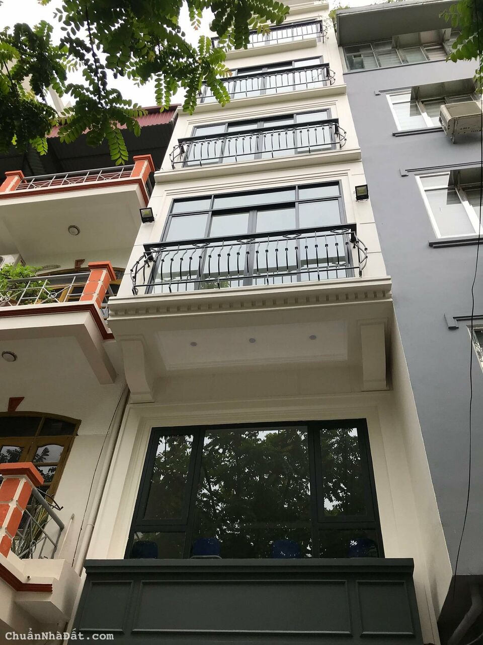 Bán nhà mặt phố Vĩnh Tuy,Hai Bà Trưng,kinh doanh,nhà mới,54m,7 tầng,giá 18 tỷ.