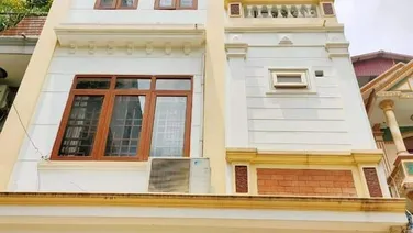 Bán nhà 5 tầng phố Ngọc Thụy,Long Biên,ngõ thông,ô tô vào nhà,95m,mt 5.2m,giá 14.5 tỷ.