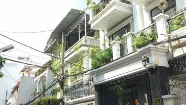 Nhà 3 Tầng, đường (7m5) Nguyễn Văn Huyên, (ngay Chợ Cẩm Lệ) 100m2 giá 6.8 tỷ