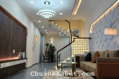 Nhà đẹp vip Huỳnh Văn Bánh, 4 x 15m, 3 lầu, chỉ 9.2 Tỷ, Phú Nhuận