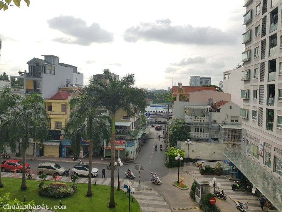 Bán căn hô chung cư Carillon 1. Tân Bình. 70.5m2.2PN. 2WC. Bancon. View đẹp. Giá 3.5 tỷ. Sổ