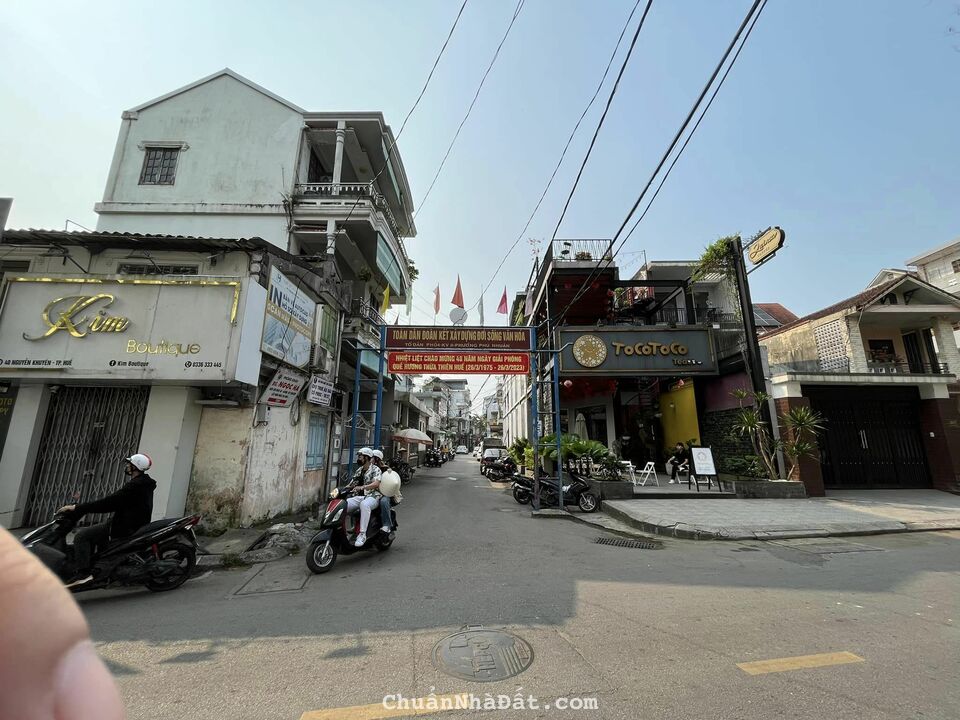 Bán đất mặt tiền kiệt 38 Nguyên Khuyến phường Phú Nhuận